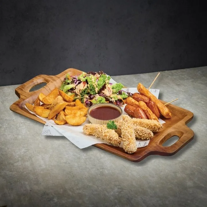 Sal Sal Platter &mdash; KyoChon Sal Sal Series Korean fried chicken